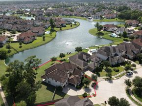 5526 Wollemi Falls Lane, Sugar Land TX 77479