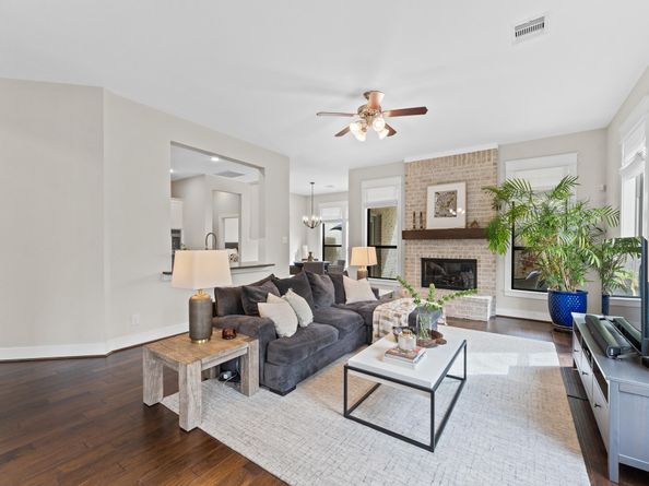 418 Isolde Drive, Houston TX 77024
