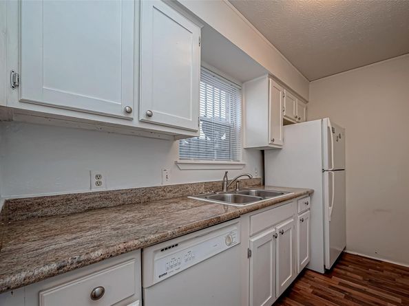 4212 Belle Park Drive 4212, Houston TX 77072