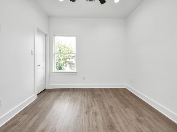 5029 Broom Street C, Houston TX 77091