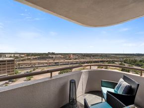 3525 Sage Road 1403, Houston TX 77056