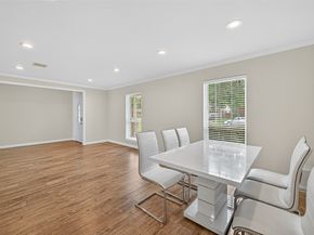 8530 Roos Road, Houston TX 77036