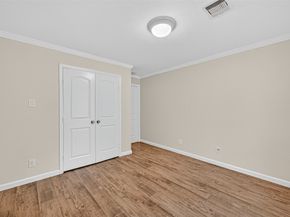 8530 Roos Road, Houston TX 77036