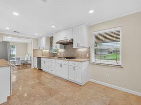 8530 Roos Road, Houston TX 77036