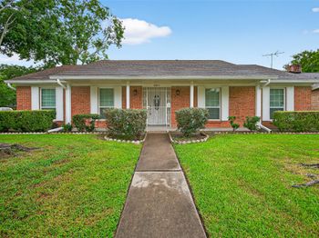 8530 Roos Road