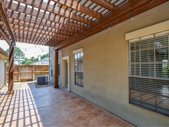 6831 Hollow Hearth Drive, Houston TX 77084