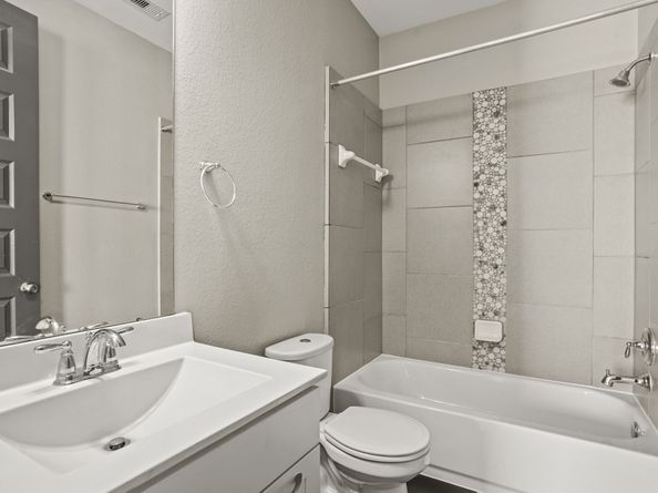 14105 N Lake Branch Lane Lane, Houston TX 77044