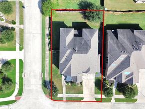 14105 N Lake Branch Lane Lane, Houston TX 77044