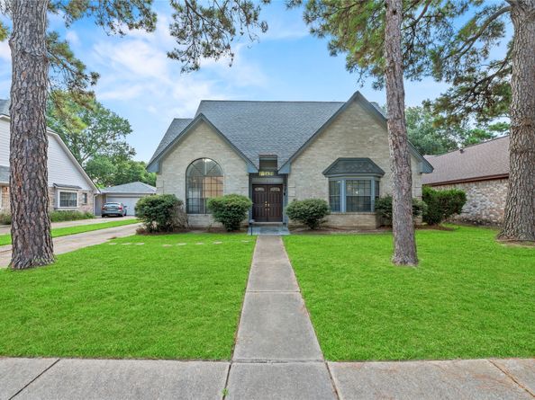 12406 Mill Lane Drive, Houston TX 77070
