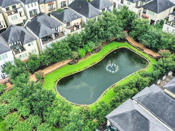 10910 Wrenwood Green, Houston TX 77043