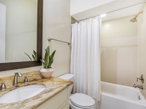10910 Wrenwood Green, Houston TX 77043