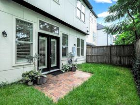 10910 Wrenwood Green, Houston TX 77043