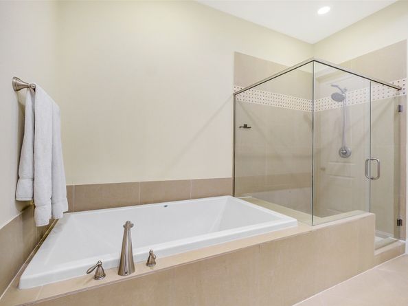 10910 Wrenwood Green, Houston TX 77043