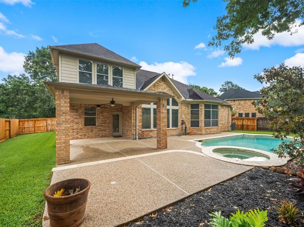 6014 Shady Birch Hollow, Houston TX 77345