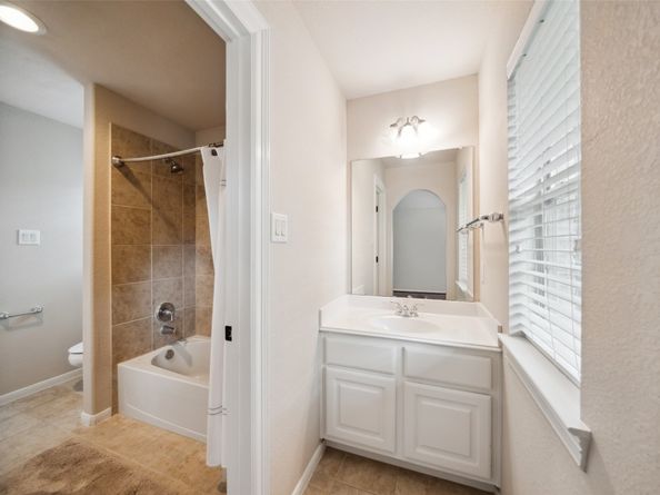 6014 Shady Birch Hollow, Houston TX 77345