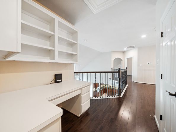 6014 Shady Birch Hollow, Houston TX 77345