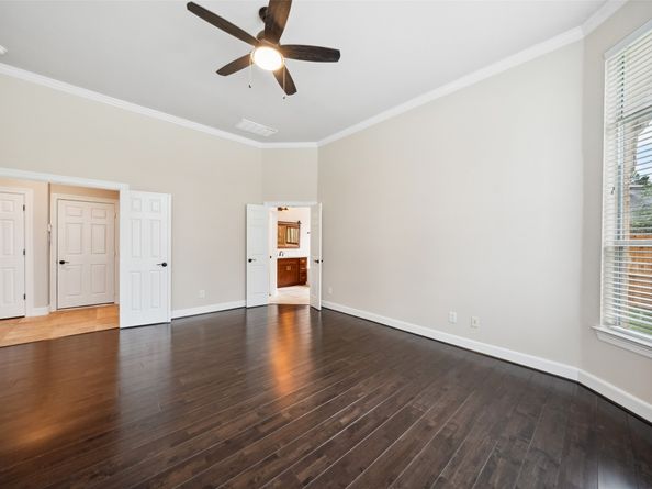 6014 Shady Birch Hollow, Houston TX 77345