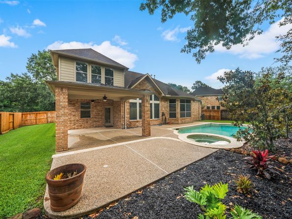 6014 Shady Birch Hollow, Houston TX 77345