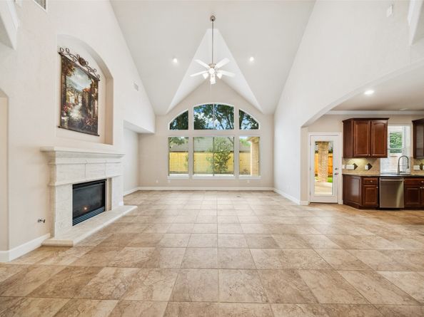 6014 Shady Birch Hollow, Houston TX 77345