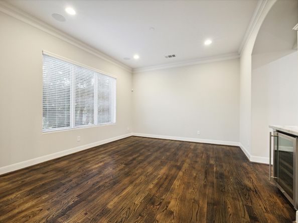 6008 Potomac Park Drive, Houston TX 77057