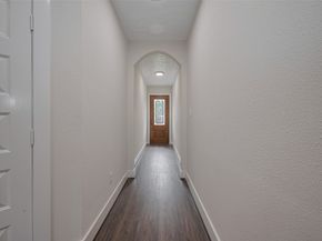2206 Hoskins Drive, Houston TX 77080