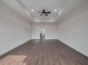 2206 Hoskins Drive, Houston TX 77080