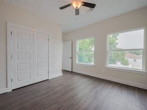 2206 Hoskins Drive, Houston TX 77080