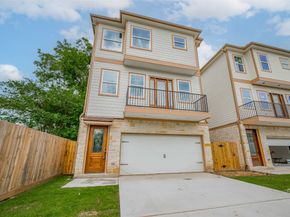2206 Hoskins Drive, Houston TX 77080