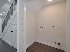 2206 Hoskins Drive, Houston TX 77080