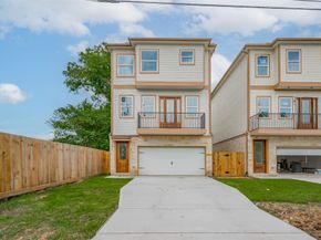 2206 Hoskins Drive, Houston TX 77080
