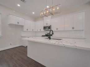 2206 Hoskins Drive, Houston TX 77080