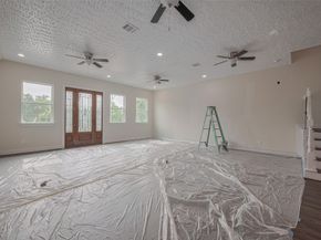 2206 Hoskins Drive, Houston TX 77080