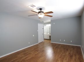 4150 Belle Park Drive 4150, Houston TX 77072
