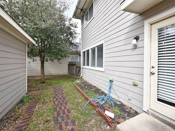 1118 Verde Trails Drive, Houston TX 77073