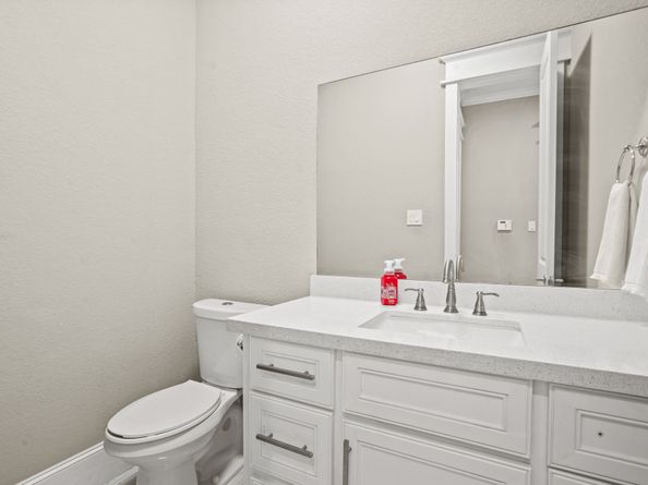 1902 Stillwood Drive, Houston TX 77080