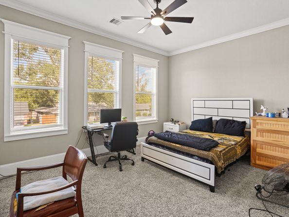 1902 Stillwood Drive, Houston TX 77080