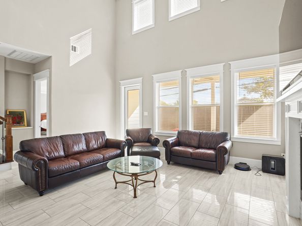 1902 Stillwood Drive, Houston TX 77080