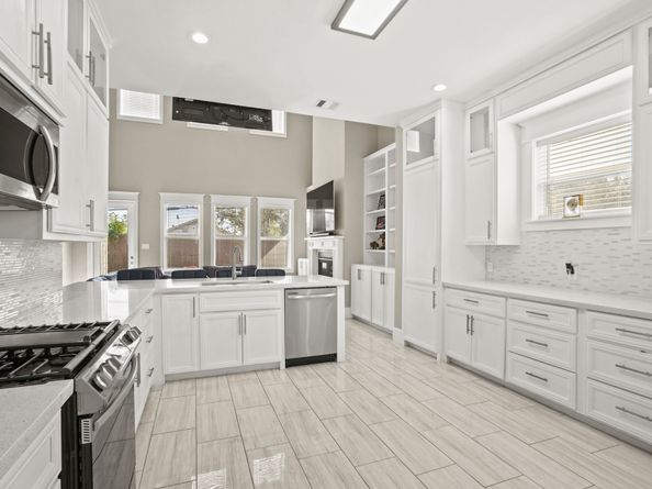 1902 Stillwood Drive, Houston TX 77080