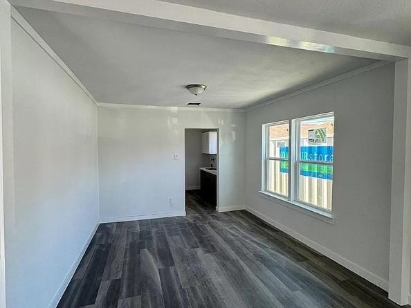 3903 Broyles, Houston TX 77026