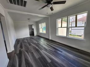 3903 Broyles, Houston TX 77026