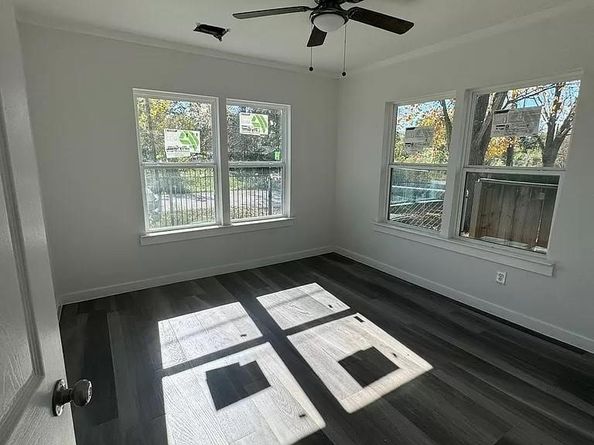 3903 Broyles, Houston TX 77026