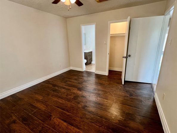 12110 Murr Way, Houston TX 77048