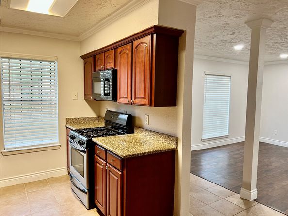 12110 Murr Way, Houston TX 77048