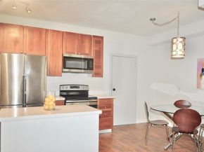10811 Richmond Avenue 8, Houston TX 77042