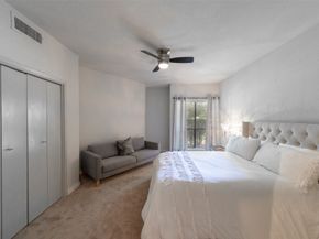 10811 Richmond Avenue 8, Houston TX 77042