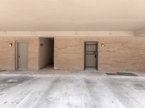 10811 Richmond Avenue 8, Houston TX 77042