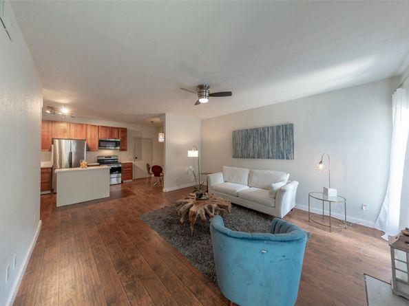 10811 Richmond Avenue 8, Houston TX 77042