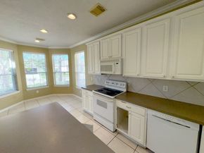 51 N Country Gate Circle, Conroe TX 77384