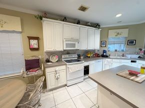 51 N Country Gate Circle, Conroe TX 77384