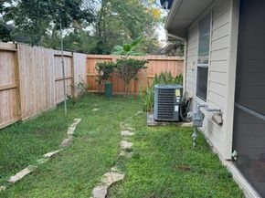 51 N Country Gate Circle, Conroe TX 77384